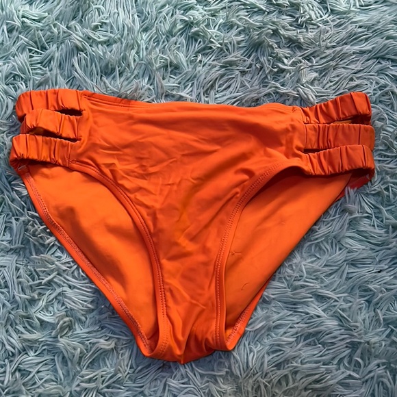 Bathing suit orange bottoms - Picture 1 of 1